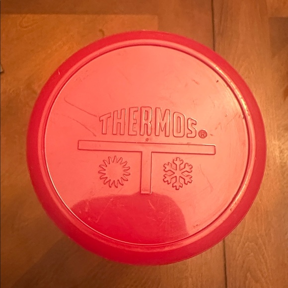 Thermos brand 75F insulated bottle - Picture 2 of 5